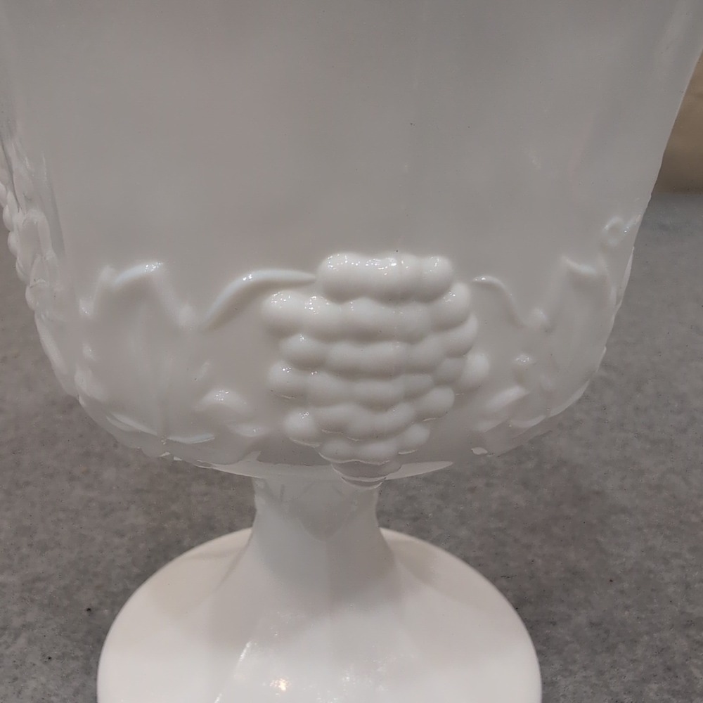 Vintage White Milk Glass Harvest Grape Pedestal Goblet Scalloped Rim - Picture 4 of 8